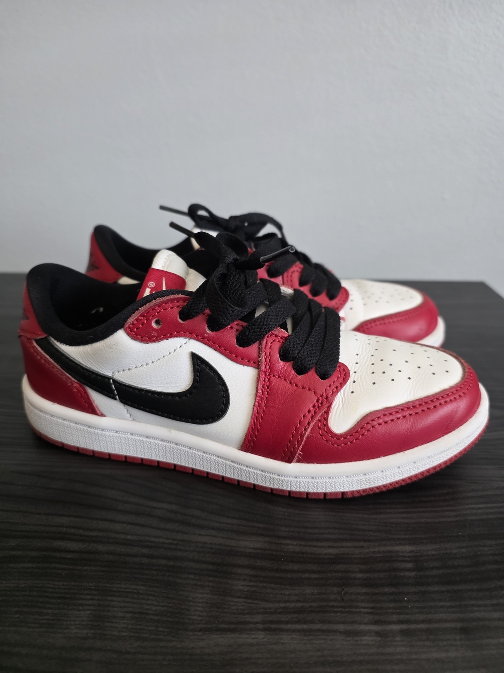 Jordan Retro 1 Low Kids Sneakers 13C